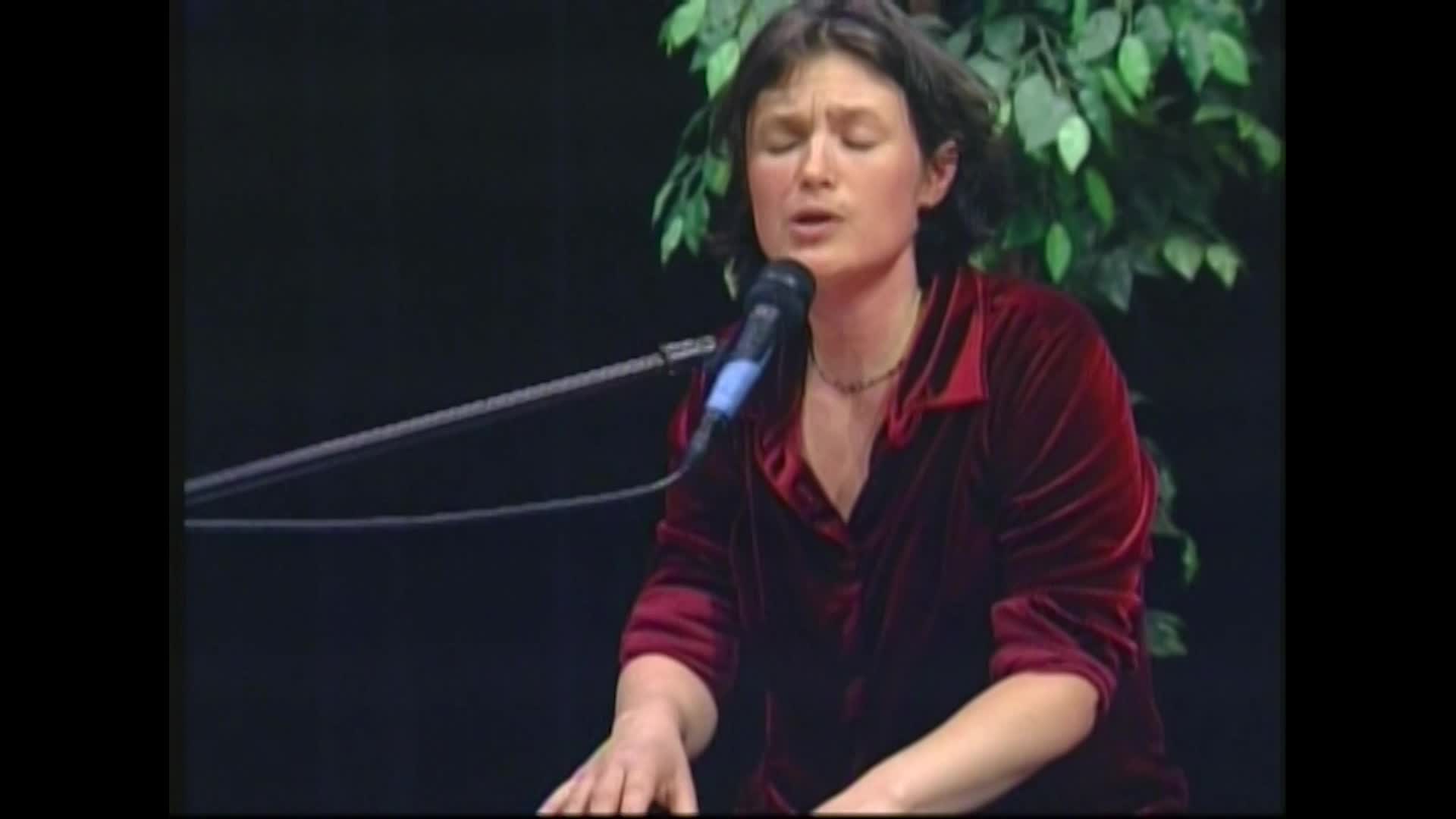 Thumbnail image for Carrie Ferguson clip