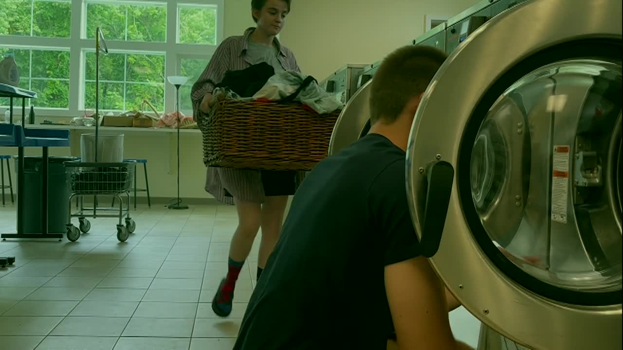 the laundry room (720p)