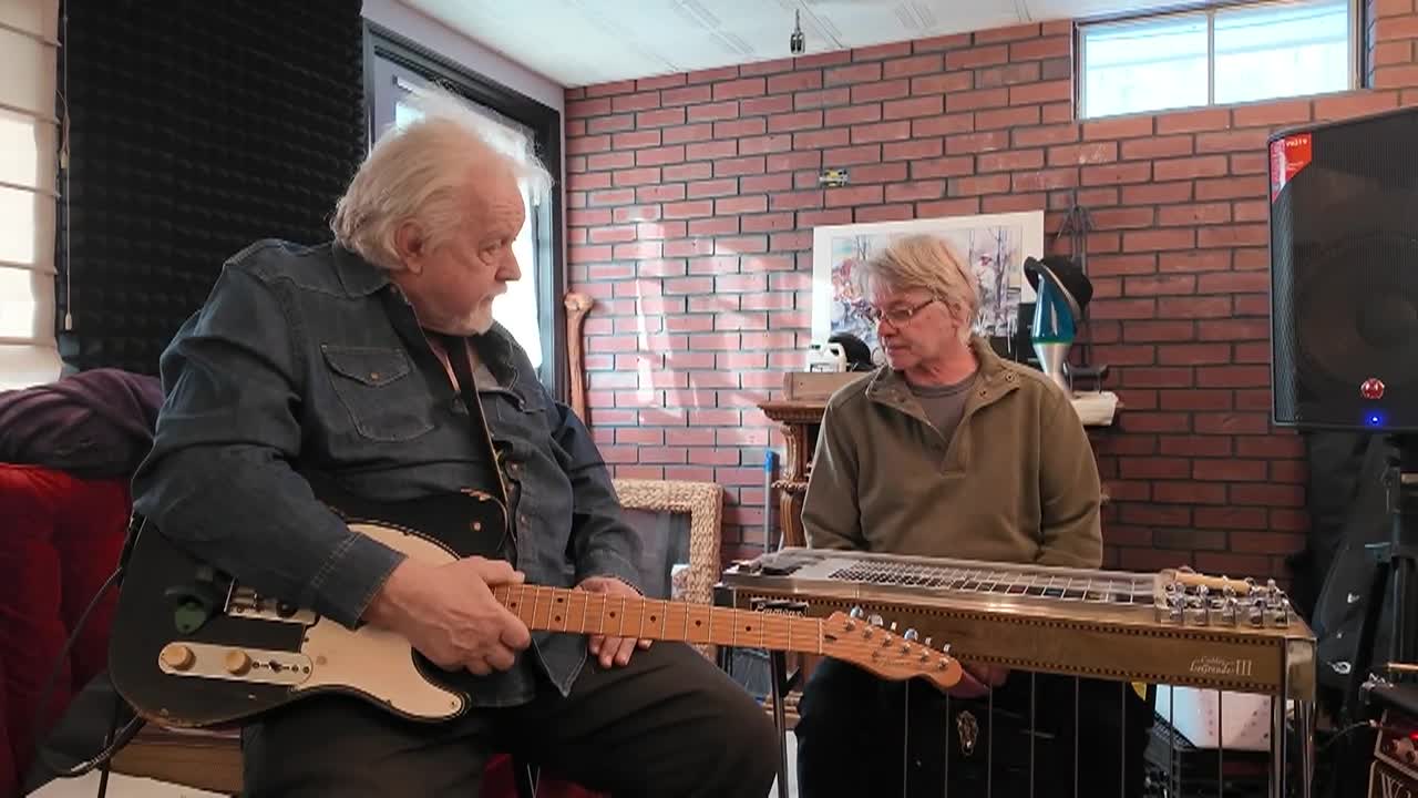 Thumbnail image for TELECASTER-ING & _Pedal-ing_ back to the roots with Pete Adams-Epi 24