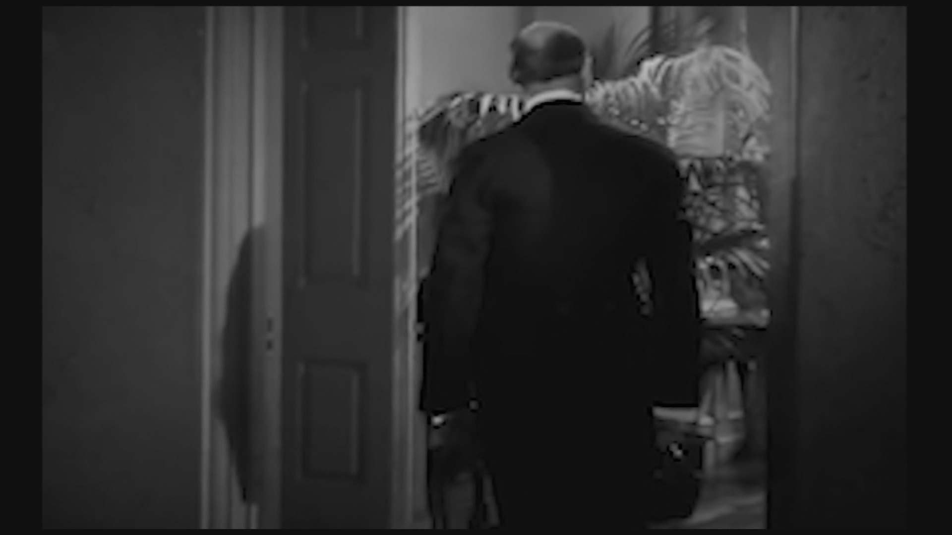 Thumbnail image for Graveyard Cinema - I Buy the Living